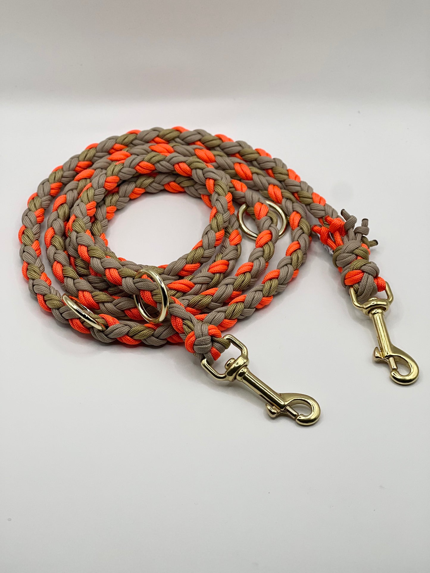 Hundeleine Paracord „Neon Orange x Gold“